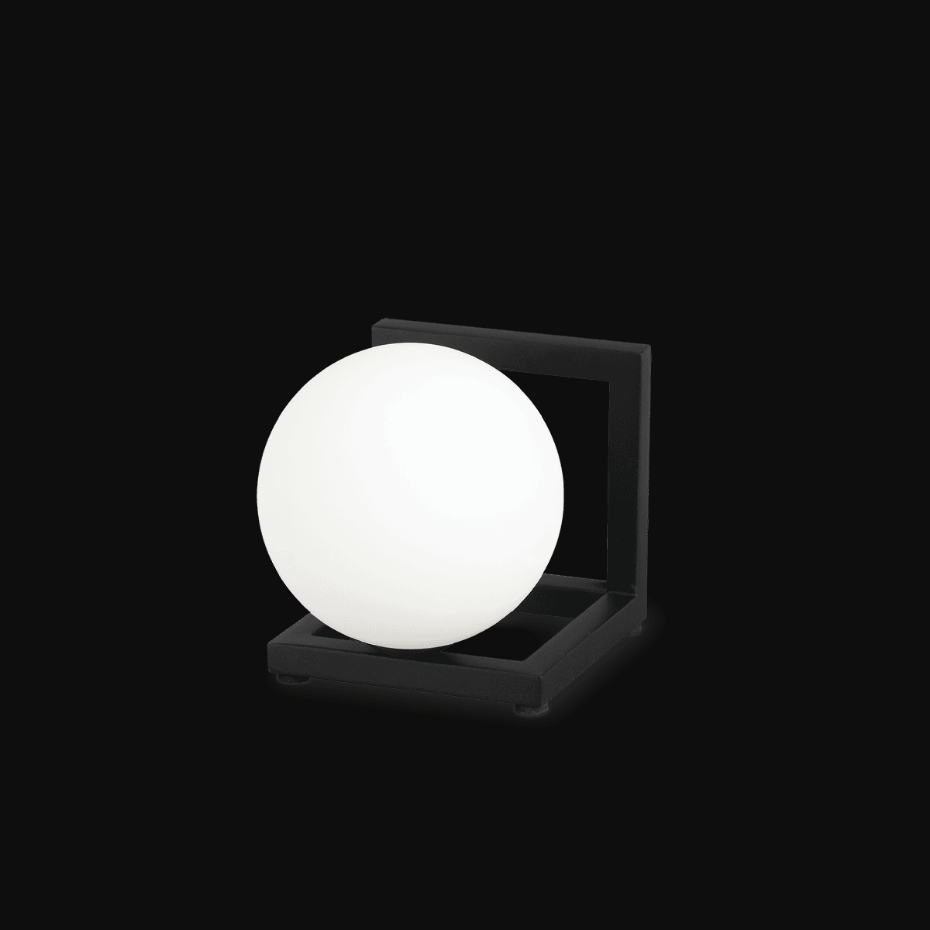 Lampe    ANGOLO