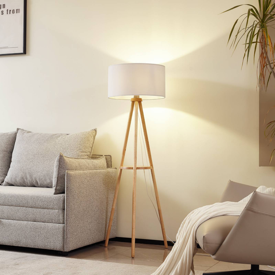 Lampadaire en bois traditionnel, Adamio