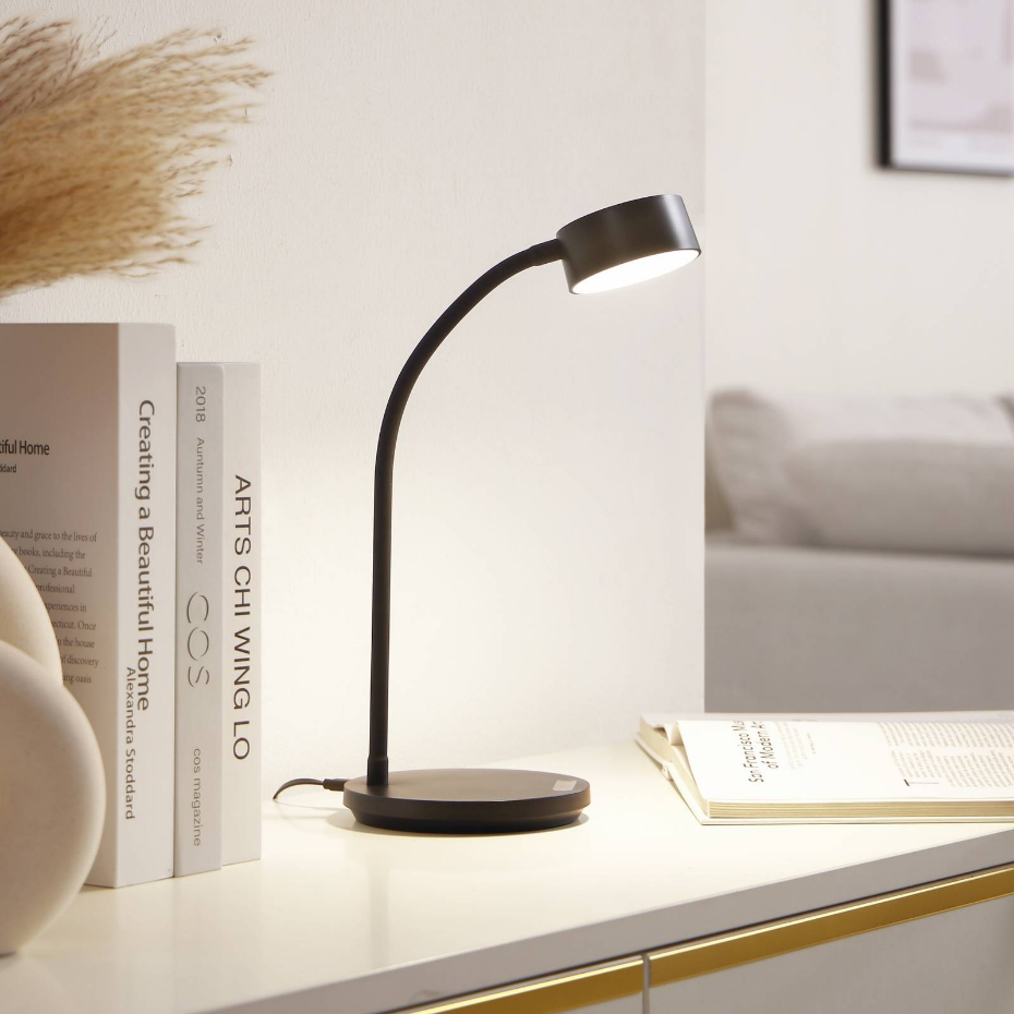 Lampe à poser en métal moderneLED, Maori