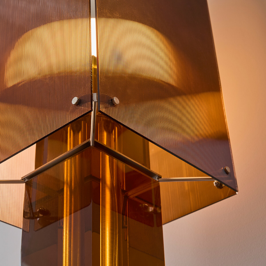 Lampe acrylique colorée, Akrilona