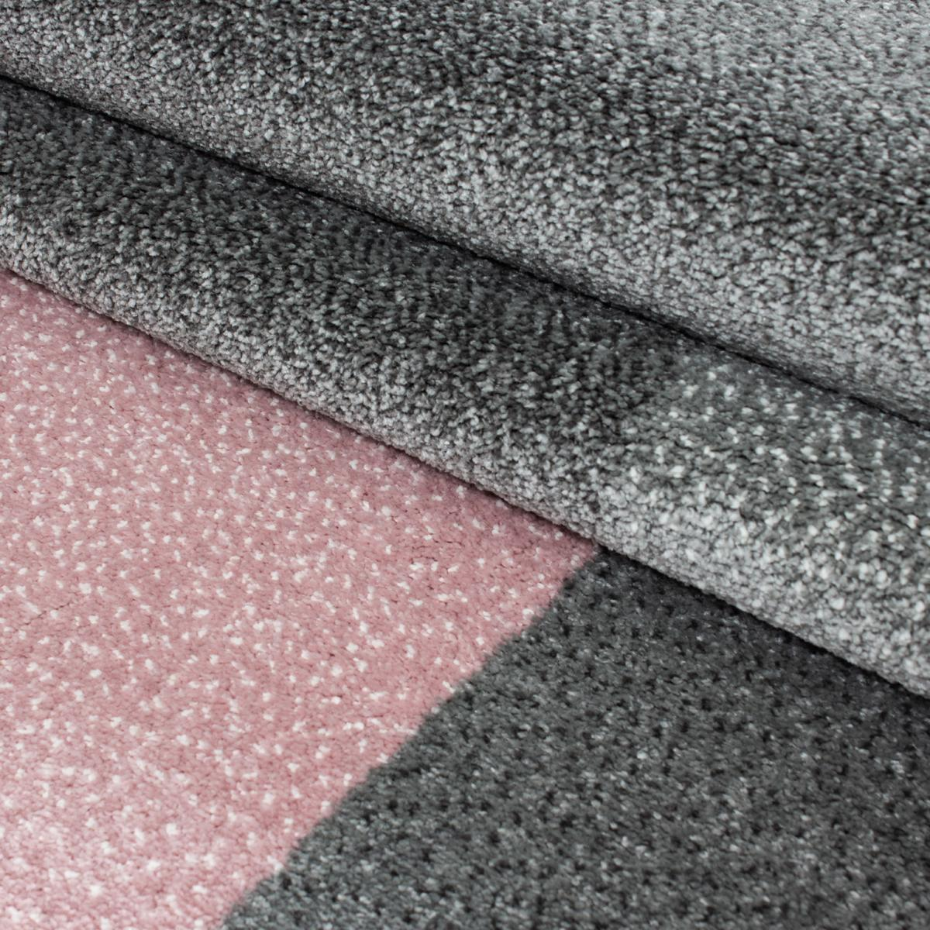 Tapis salon et chambre tissé motif géométrique KARLUK
