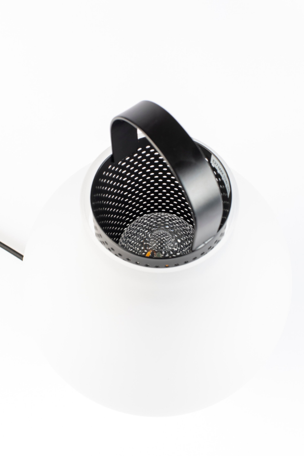 Lampe à poser en fer NOMAD