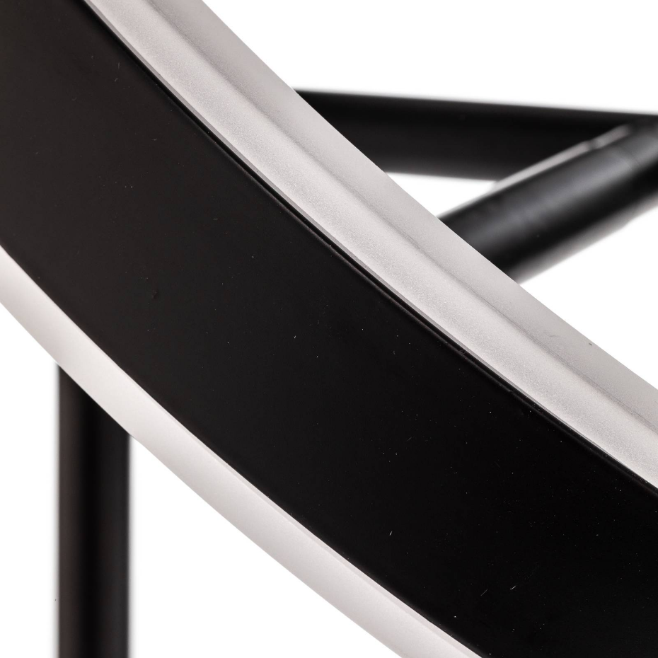 Lampe à poser en métal designLED, Yekta