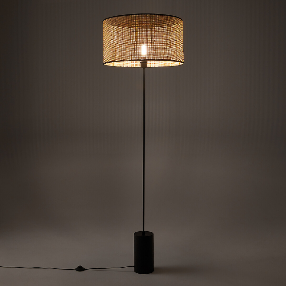 Lampadaire métal fer et cannage, Cara