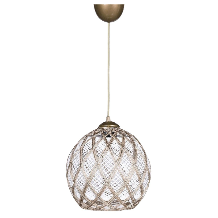 Suspension en plastique et coton chandelier