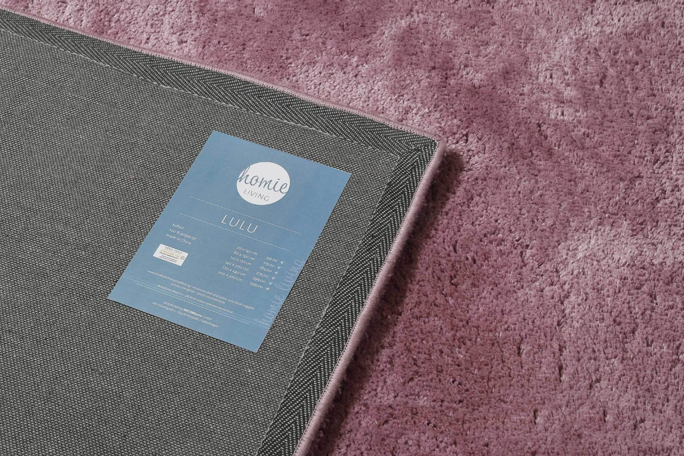 Tapis à poils longs avec de légères rayures ,  Lulu
