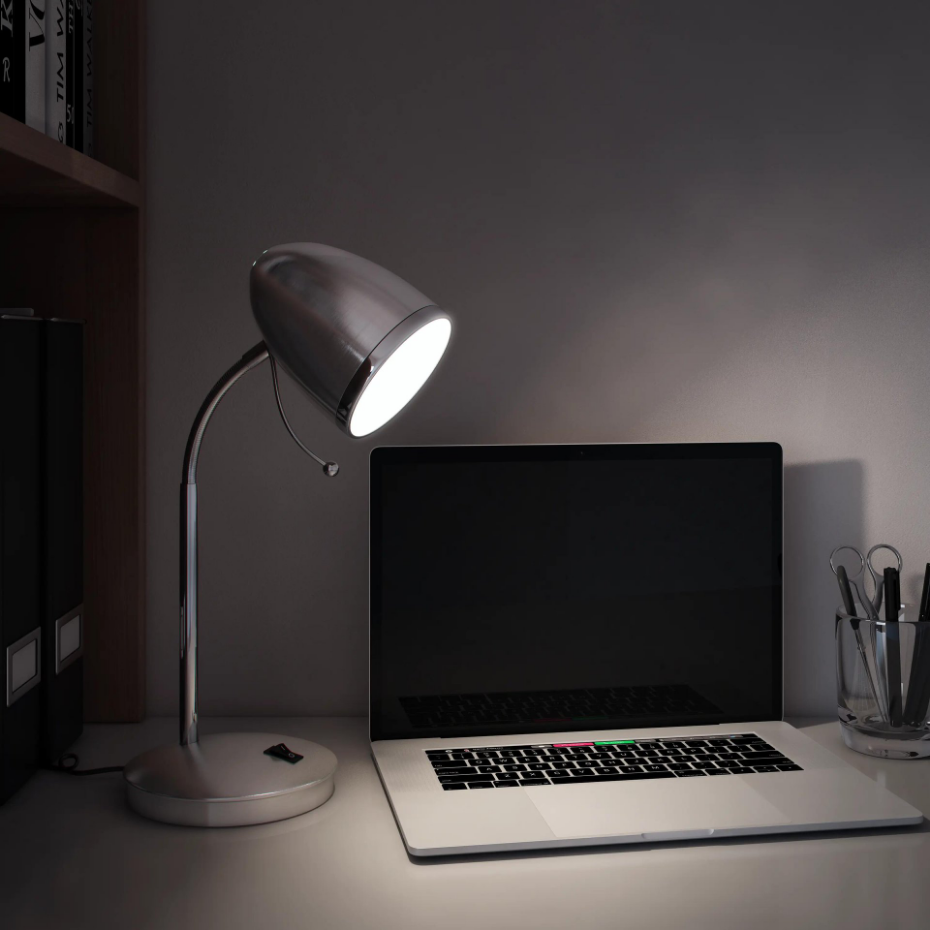 Lampe de bureau en plastique, NAE