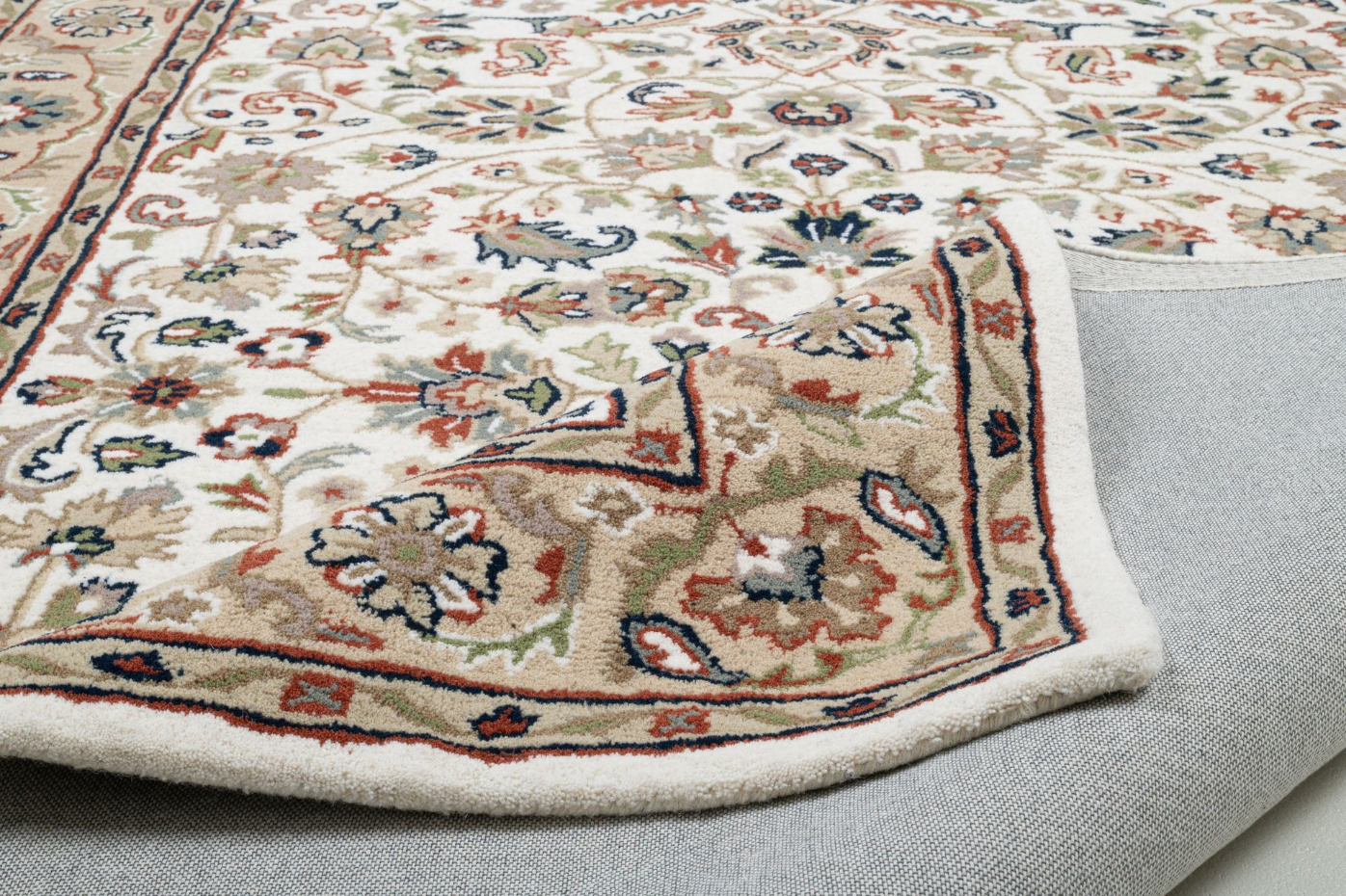 Tapis tufté main en laine - Royal Orient