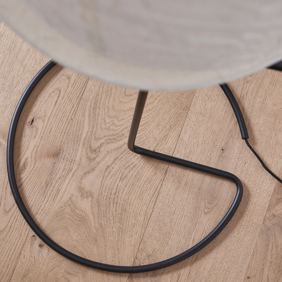 Lampadaire en papier texturé et métal fer, NASSAH