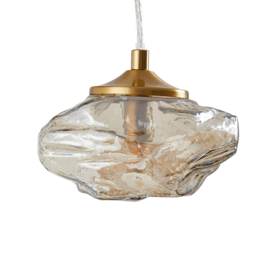 Suspension en verre moderne, Piatra