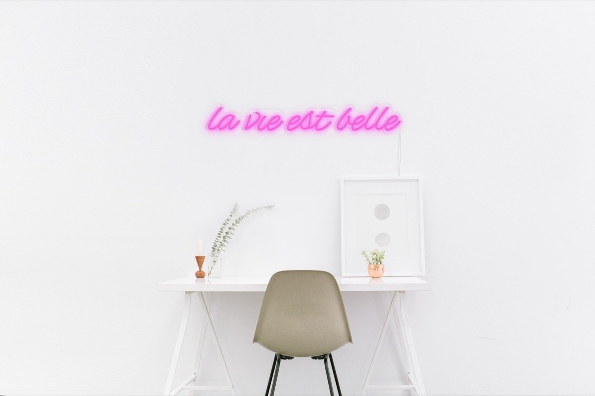 Eclairage néon LA VIE EST BELLE