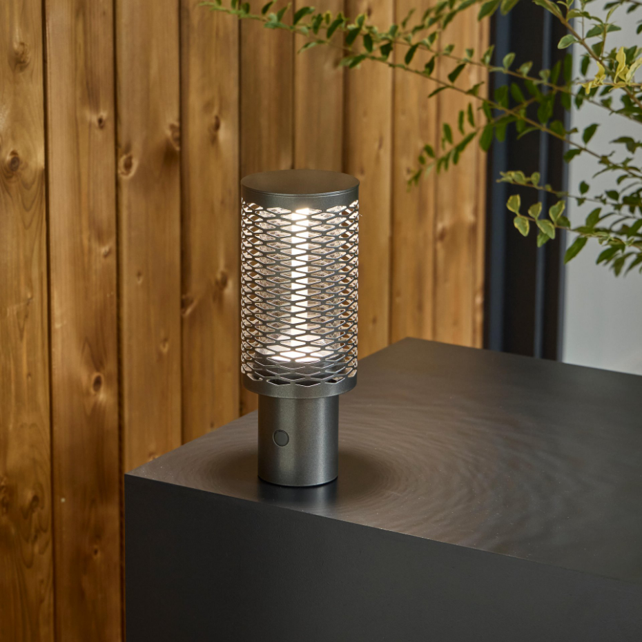 Lampe de table avec intensité réglable, TAMA