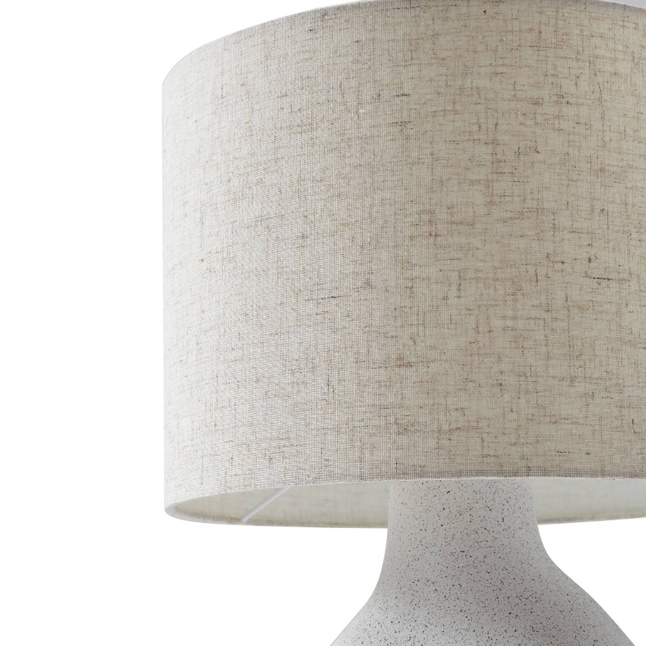 Lampe à poser en textile scandinave