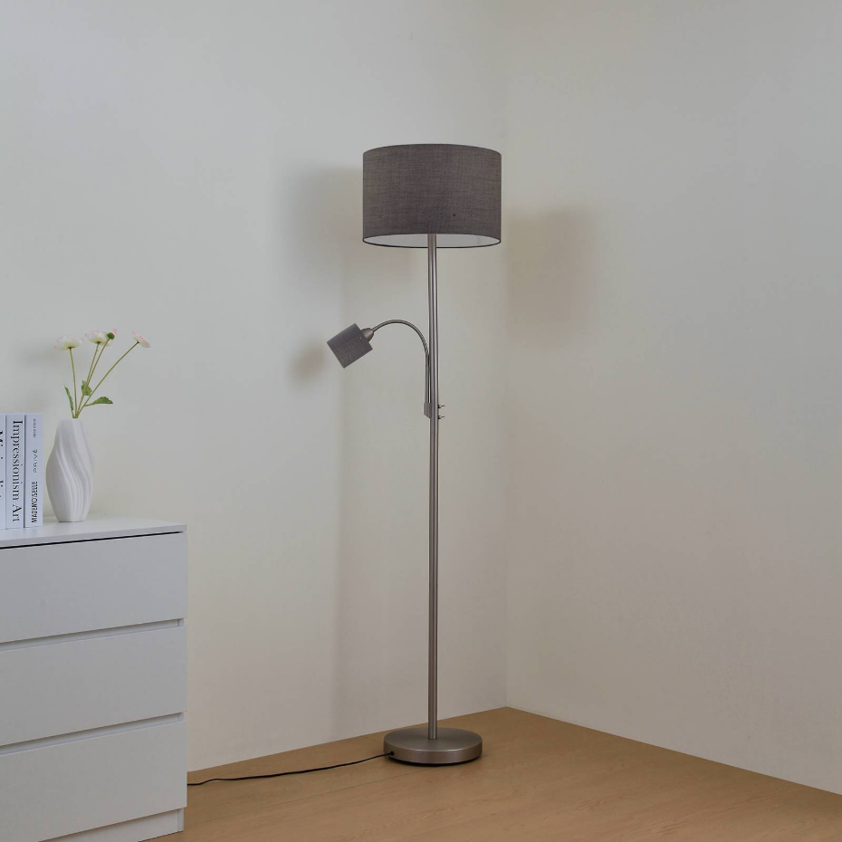 Lampadaire en métal moderne, Jaileen