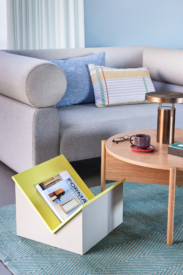Lampe portable en acrylique et fer BRINGME