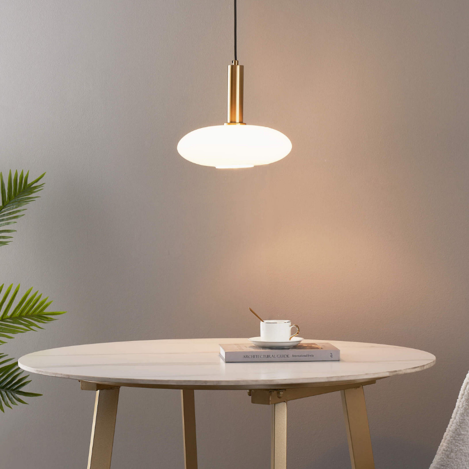 Suspension élégante à verre opalin – ZINNIA