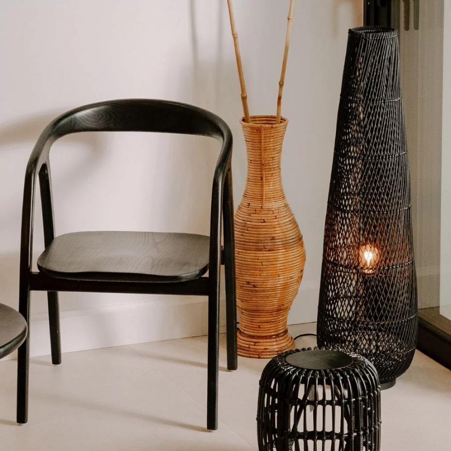 Lampe à poser en rotin et socle en métal ZELIE