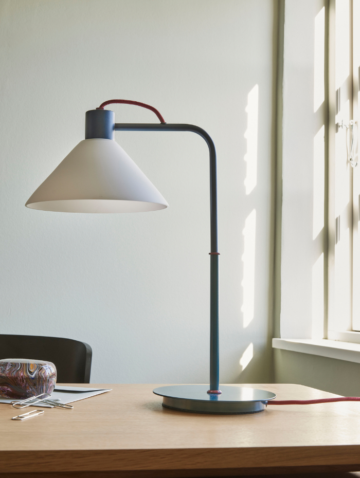 Lampe de table en fer et verre SPOT