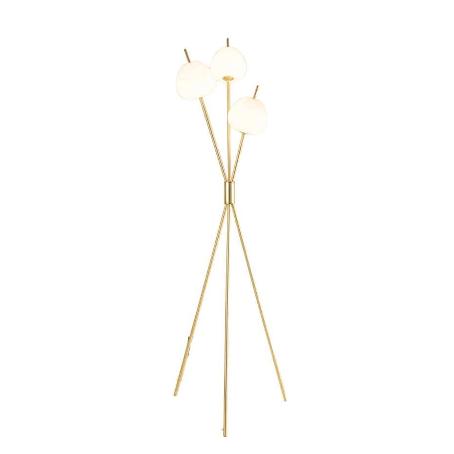 Lampadaire à trois verres opalins - OLANTA