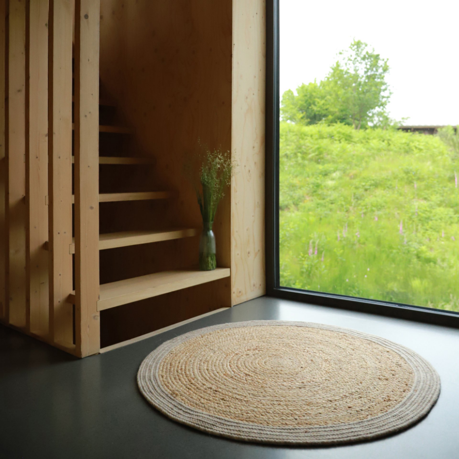 Tapis rond en jute et laine feutrée YHUKI