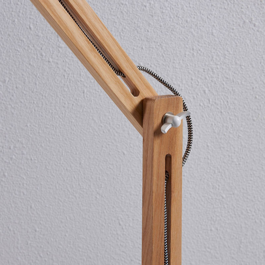 Lampadaire en bois moderne, Shivanja