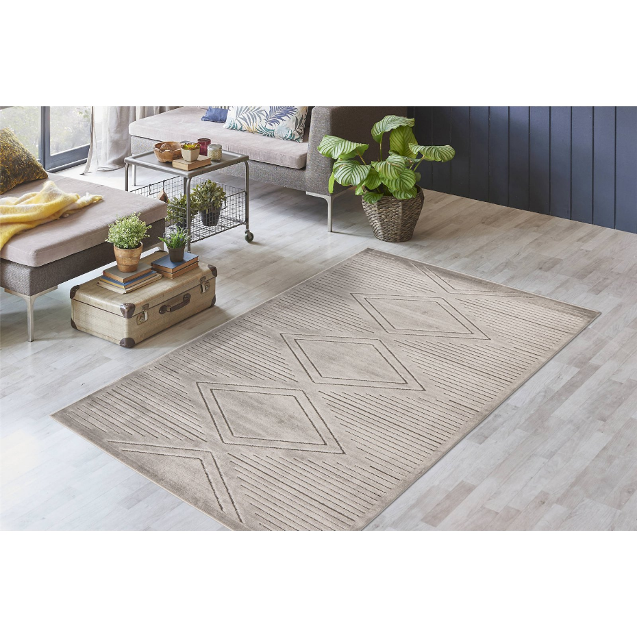 Tapis en polypropylène motif géométrique