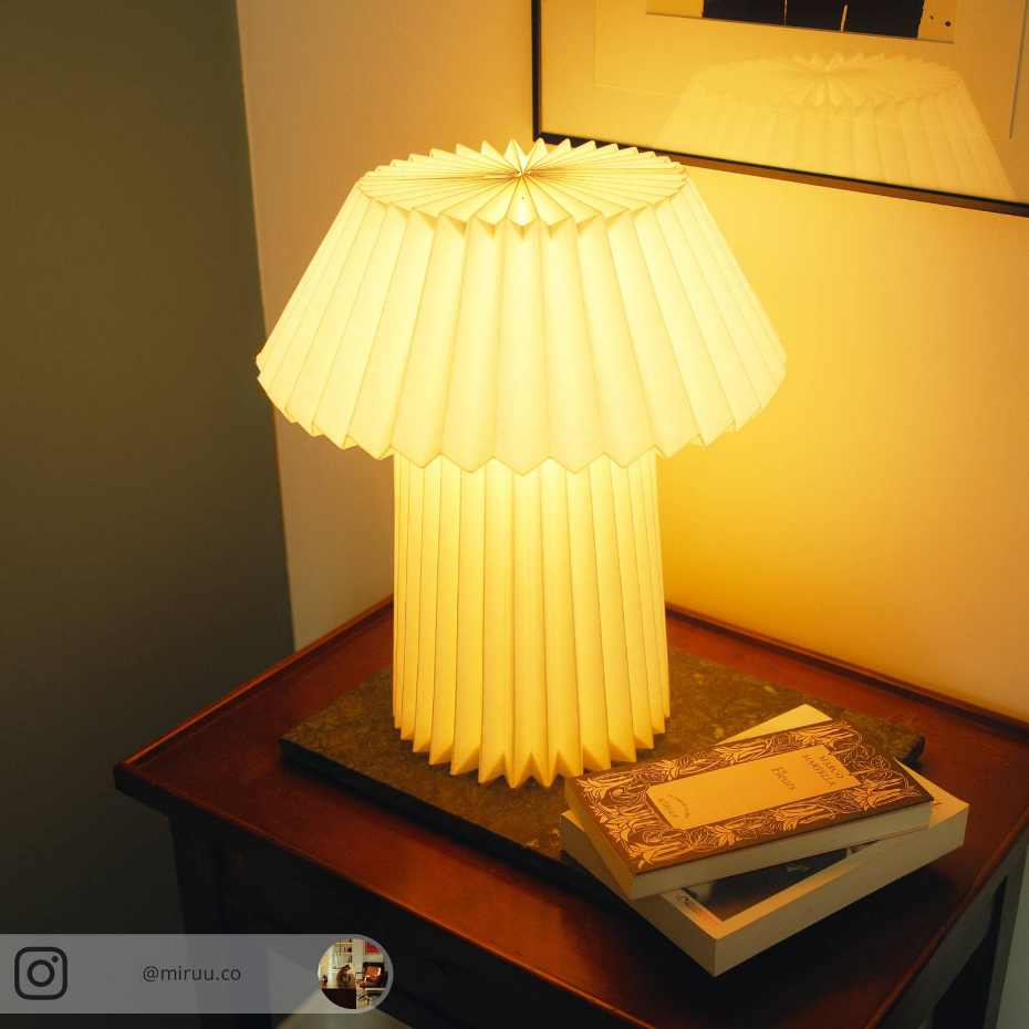 Lampe à poser en papier, Magali