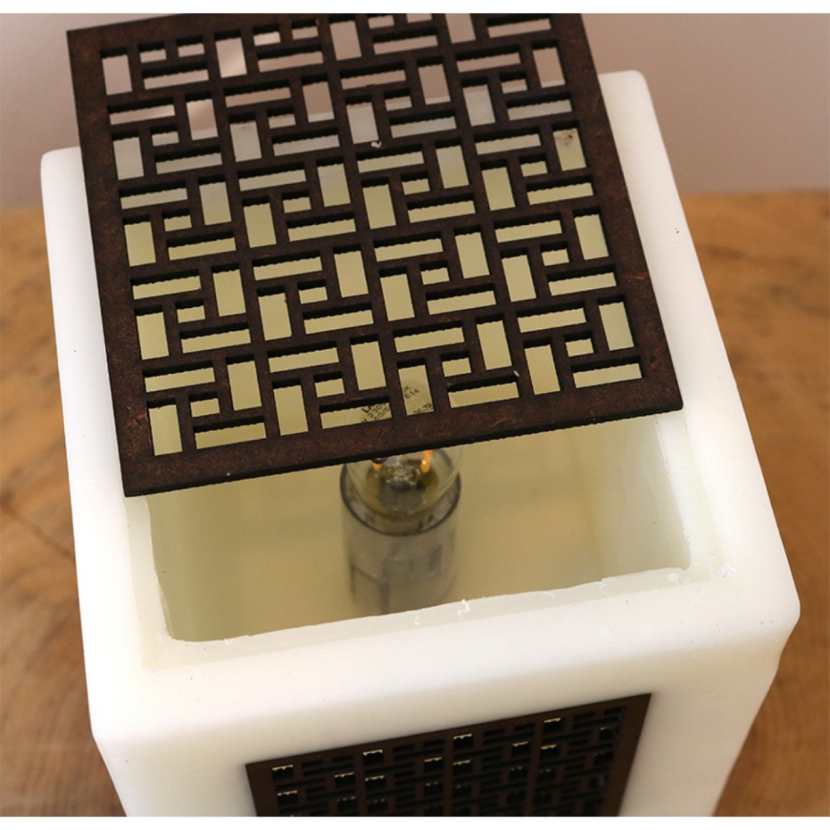 Lampe en véritable cire motif cubique, ZEN