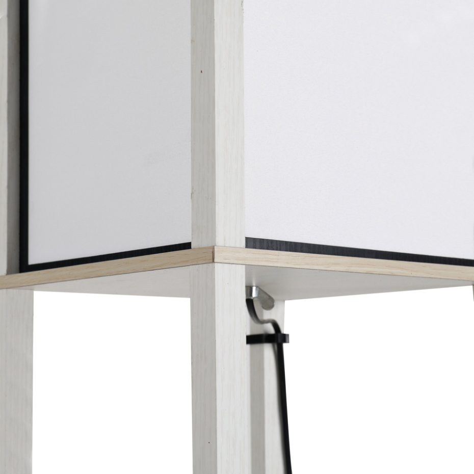 Lampadaire étagères