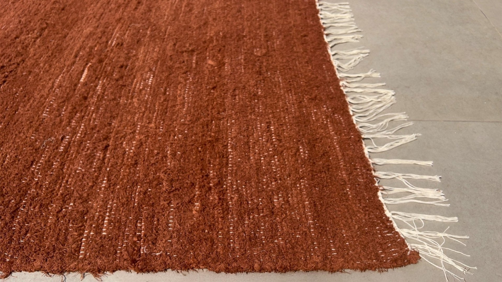 Tapis en coton recyclé tissé à la main AMALIA