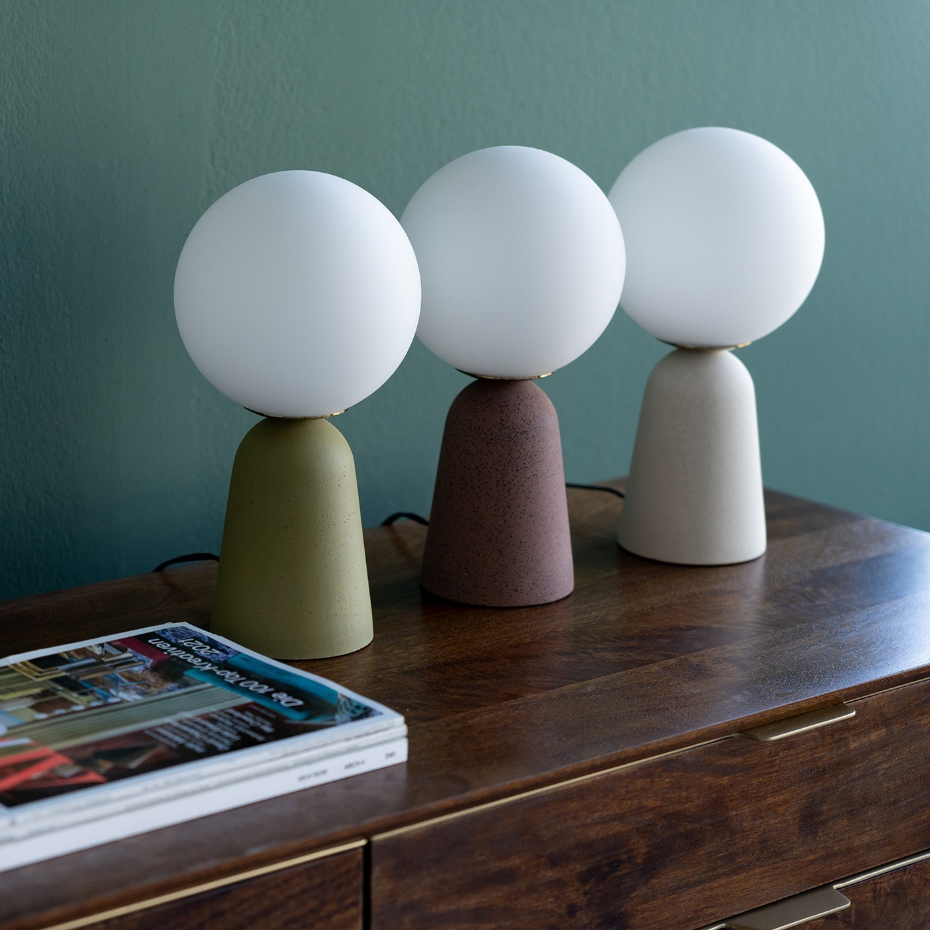 Lampe en verre et ciment, BOLLIE