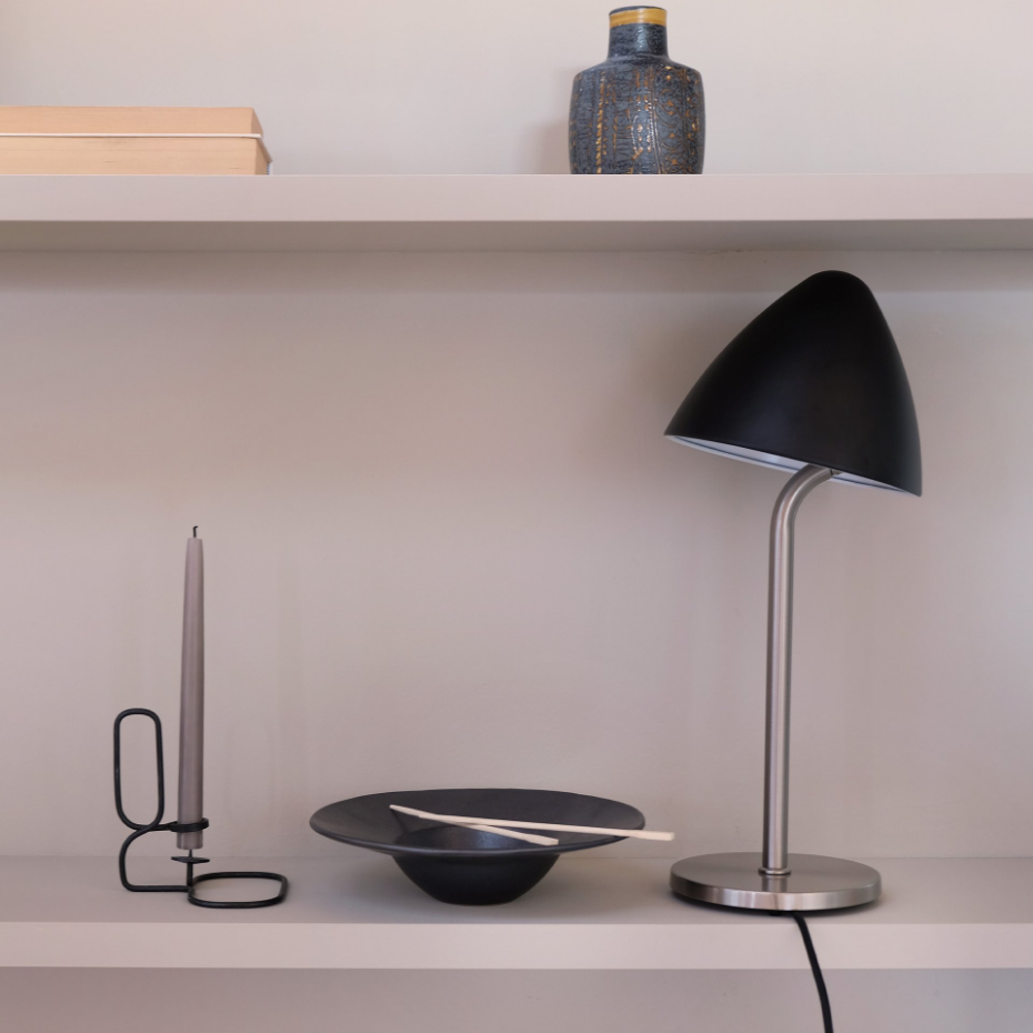 Lampe à poser en Métal, noir et laiton OULU