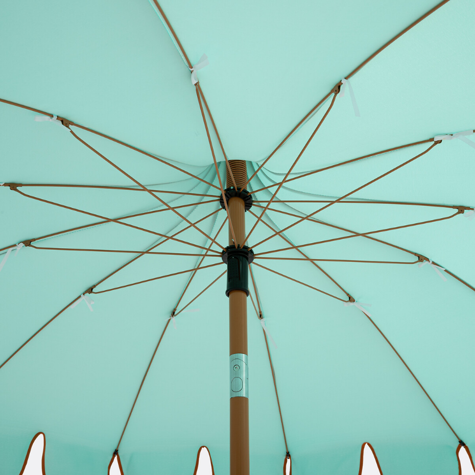 Parasol forme chapiteau AVITA