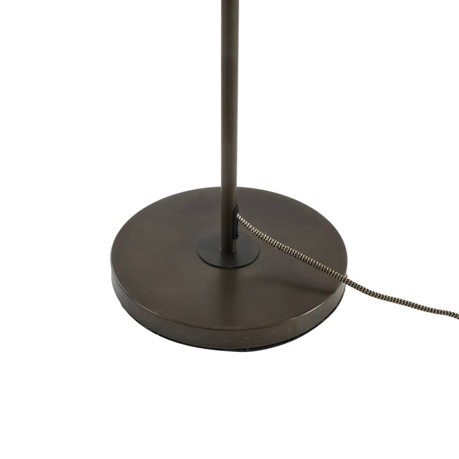 Lampadaire en métal traditionnel, Arinthea
