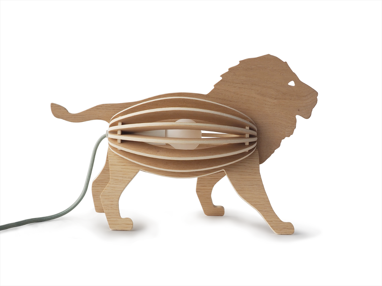 Lampe à poser en chêne Lion - ZOOO SAVANE