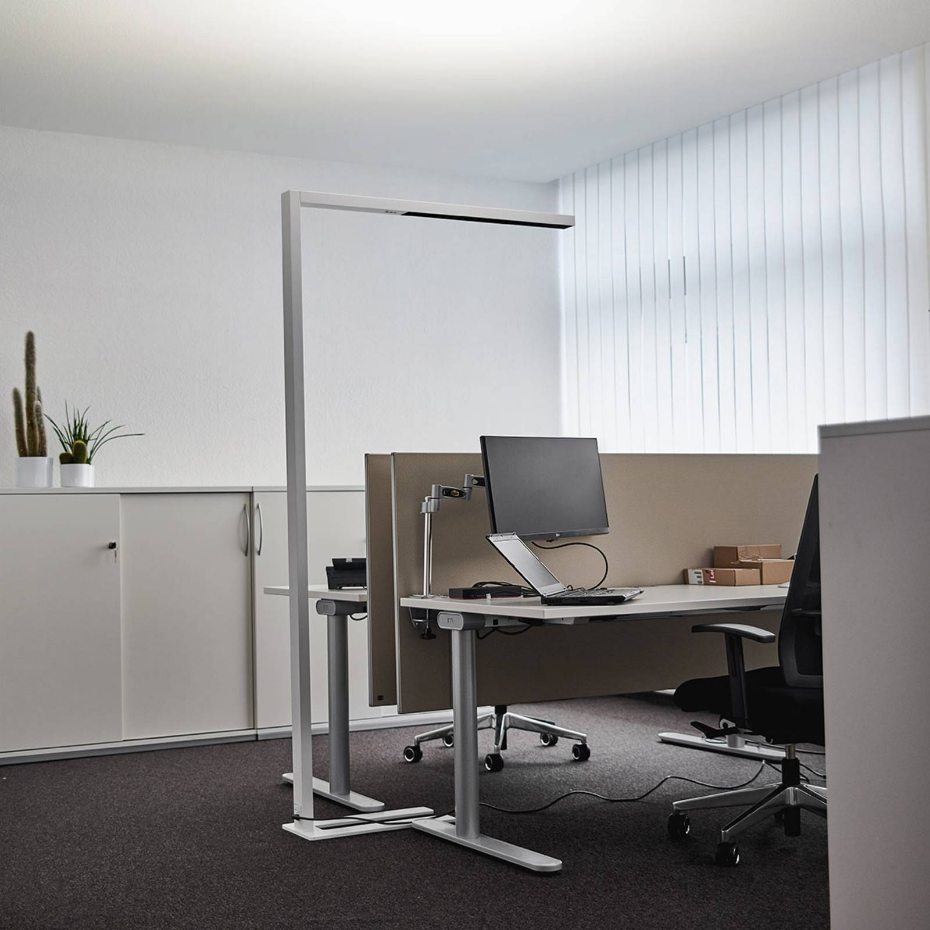 Lampadaires de bureau en aluminium moderneLED