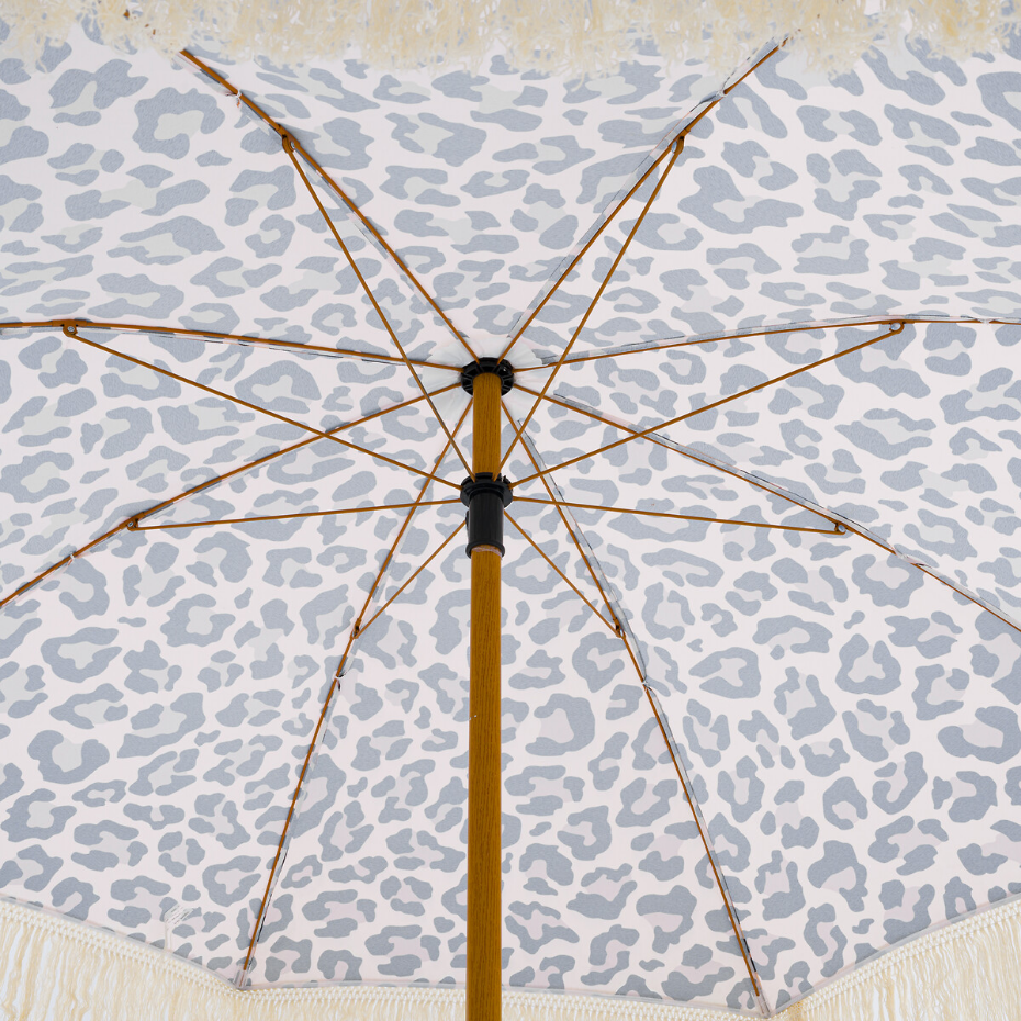 Parasol motif léopard, finition frangée, SAVANA