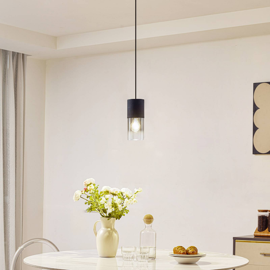 Suspension en verre moderne, Svante