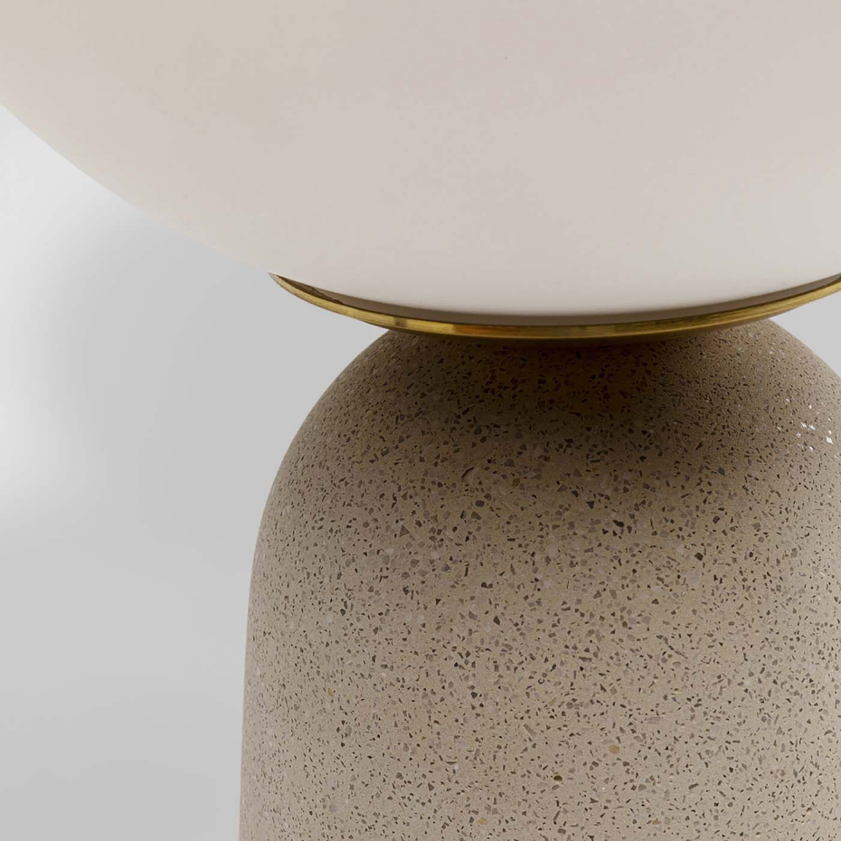 Lampe en verre et ciment, BOLLIE