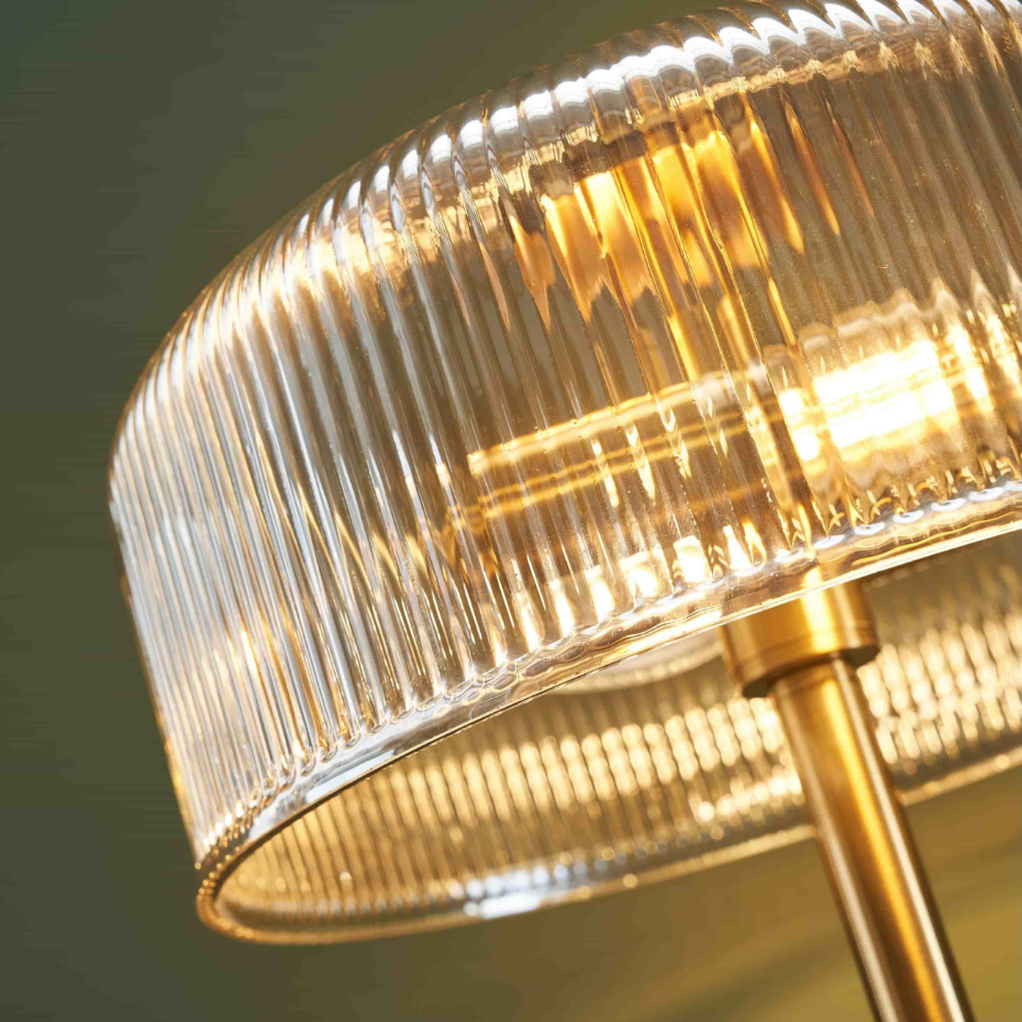 Lampe de table vintage raffinée - AURÉLINE