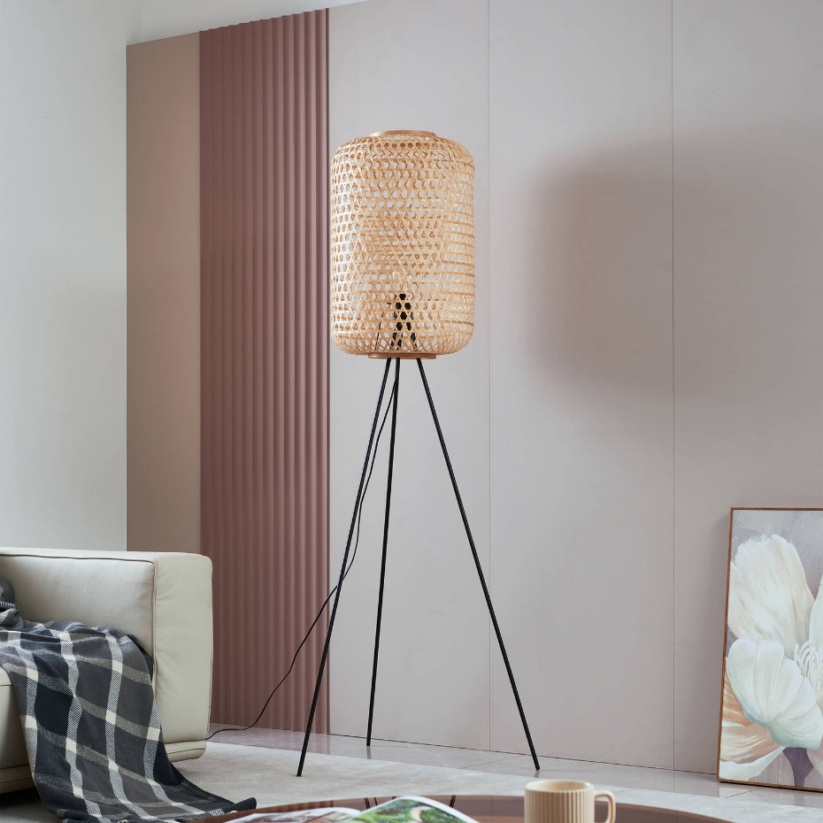 Lampadaire en métal traditionnel, Jorick