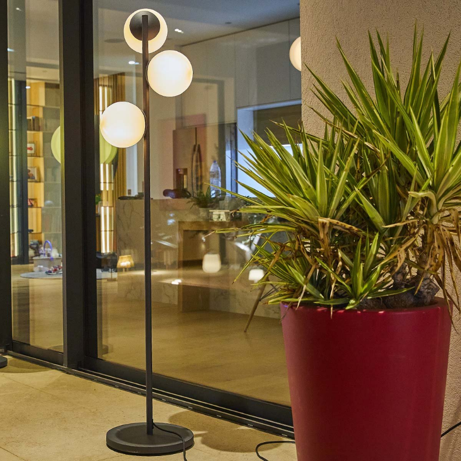 Lampadaire d'extérieur filaire GLOBY TREE E27 H175cm