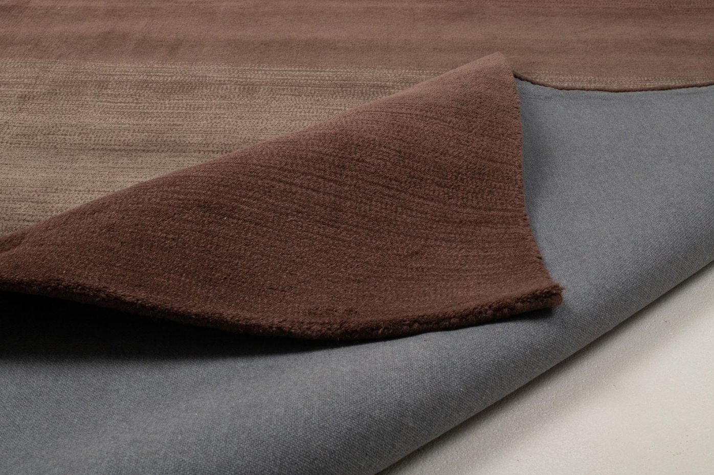 Tapis tissé main en couleurs vives et dégradé - Wool comfort