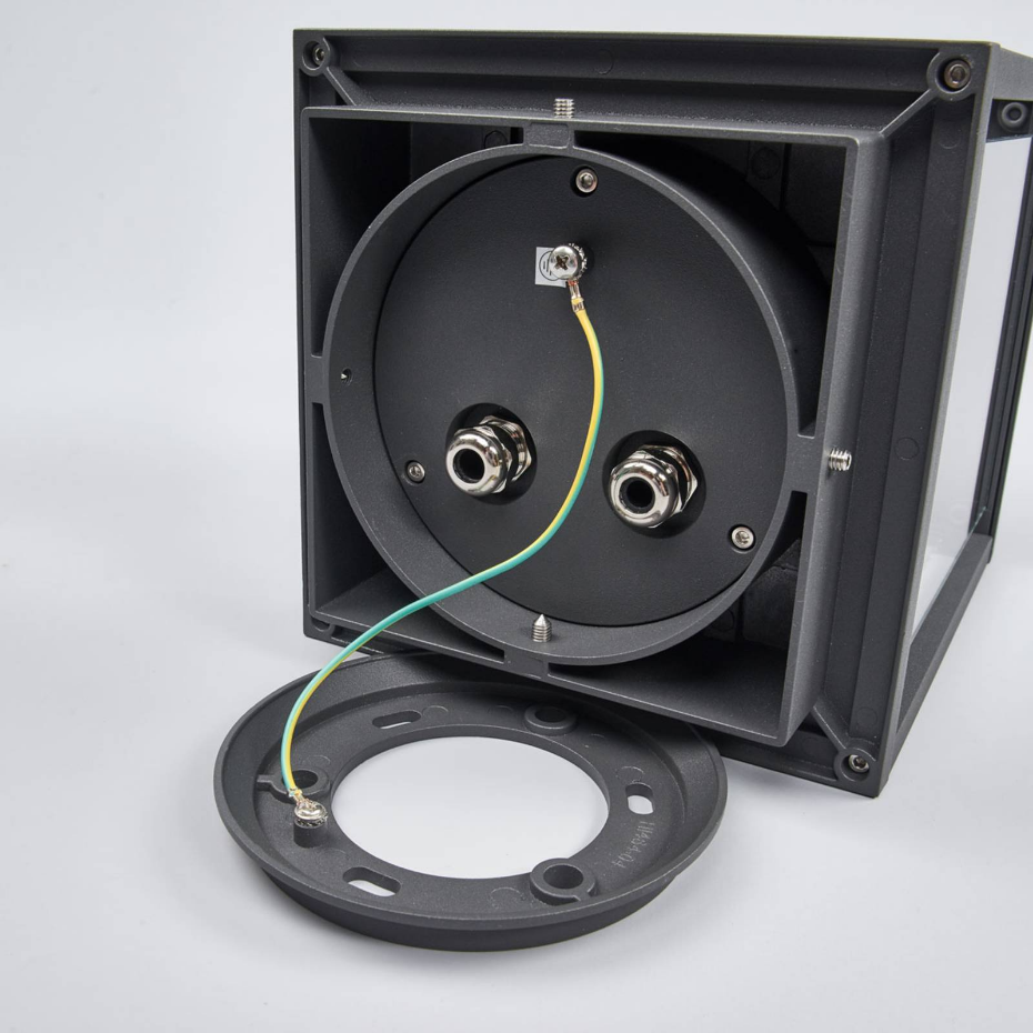 Luminaire extérieur en aluminium moderne
