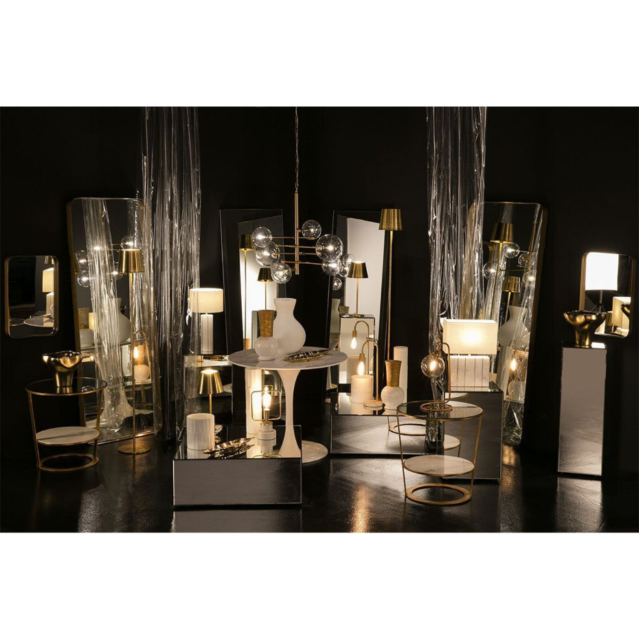 Lampe de table en métal Almafre