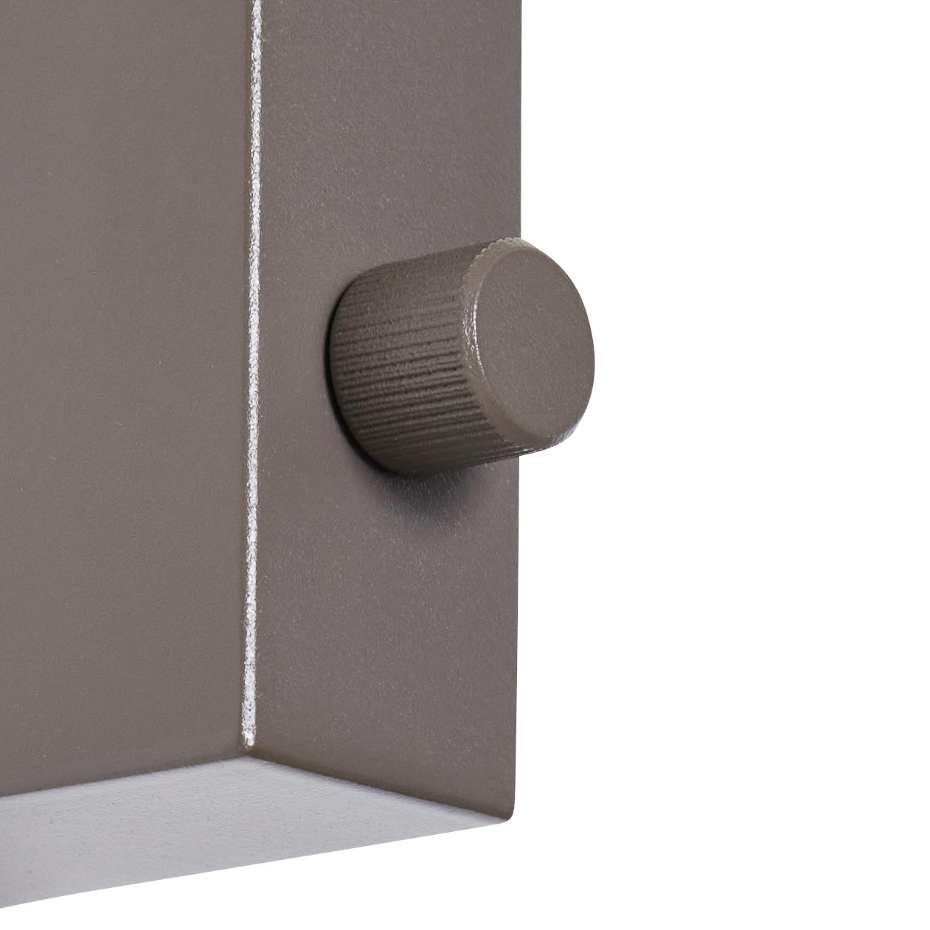 Applique murale en fer et polycarbonate CREA