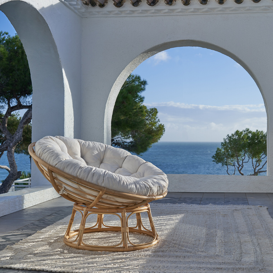 Fauteuil papasan rotin, Aranias