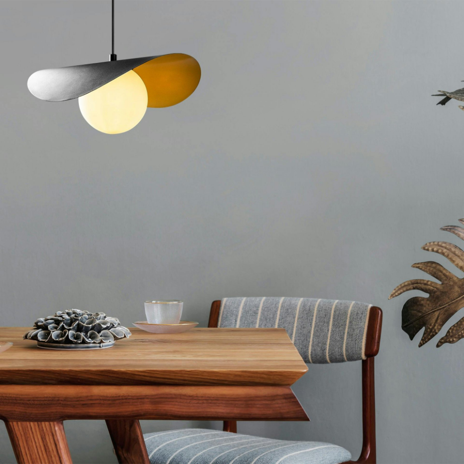 Suspension design noire & doré abat-jour galbé 1 globe SINOP