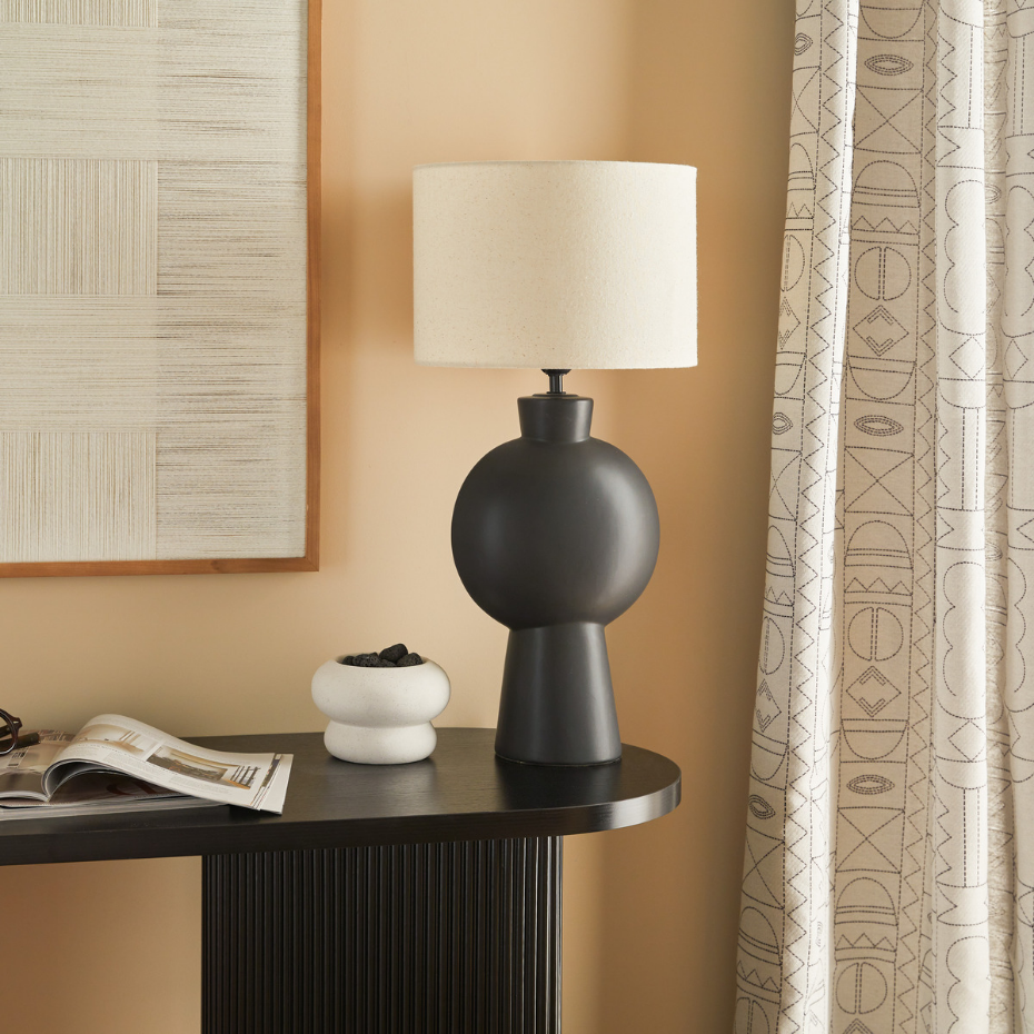 Lampe à poser design céramique noire et coton YULIA