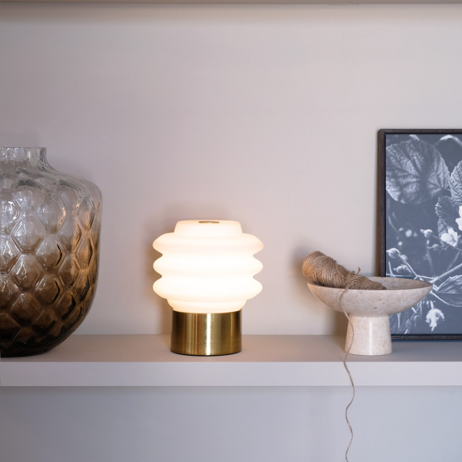 Lampe à poser LED verre opale DIVA